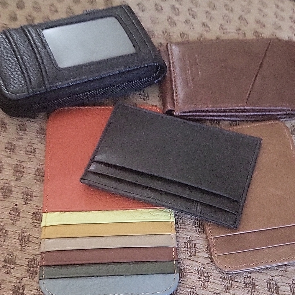 5 Bundel Elegant Men's Card Holder Set - Black, Brown, Multicolor